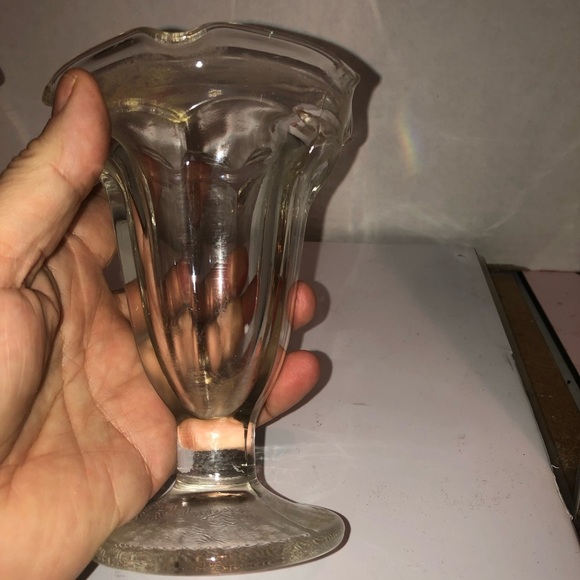 Root beer float anyone- ice cream parlour dessert glasses by dominion possibly - Picture 2 of 8